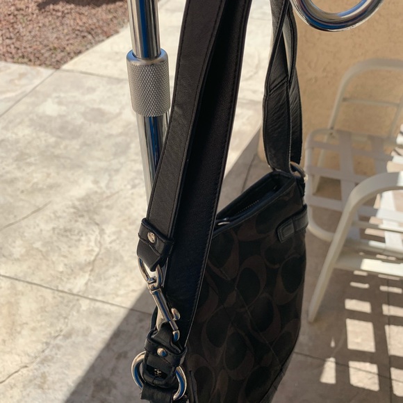 Coach Signature Duffle Shoulder Crossbody Purse - Picture 3 of 8